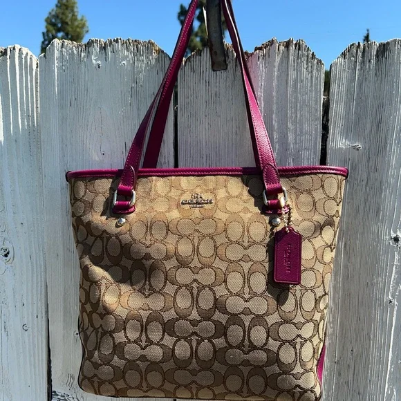 Coach Top Zip Shoulder Tote - D1657-F55364 - Picture 6 of 15